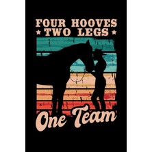 Mey İthalat Four Hooves Two Leges One Team: Pferde Notizbuch Für Eine Reiterin Mit Pferd [leere Seiten]