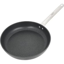 Master Titanium 28CM Tava, Çelik Sap Siyah