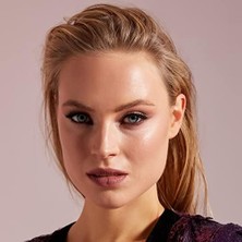 Suya Dayanaklı Yoğun Pigmentasyonlu Hacim Veren Doğal Kıvrımlı Siyah Maskara - Waterproof Mascara