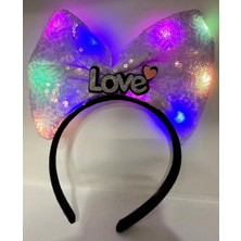Uslucan Alışveriş LED Işıklı 3 Farklı Fonksiyonda Yanan Gümüş Love Yazılı Lila Fiyonk Taç 20X17 cm