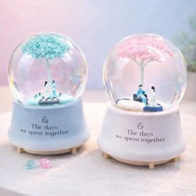 Techora Sale Büyük Boy Müzikli Romantik Çiftler Temalı Kar Küresi