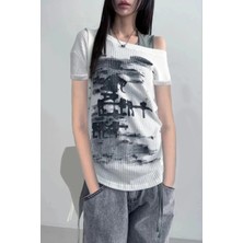 Balina Beyaz Vintage Lost Omuz Dekolteli Kısa Kol T-Shirt