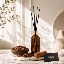 MumvemuM Premium Seri Sandal Ağacı Kokulu Çubuklu Oda Kokusu - Amber Şişe 100 ml