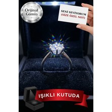 Carat Stone Işıklı Kutuda 1 Carat Kadın Gümüş Tektaş Yüzük