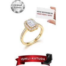 Carat Stone Işıklı Kutuda Pırlanta Işıltılı Kadın Gümüş Baget Yüzük