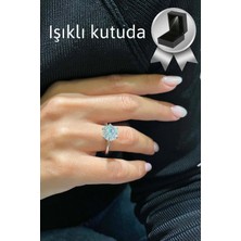 Carat Stone Işıklı Kutuda Gümüş 3 Carat Kadın Gümüş Yüzük (Pırlanta Işıltılı)