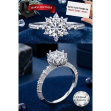 Carat Stone 925 Ayar Gümüş, 1 Carat, Altın Kaplama, Lotus Çiçeği Tektaş Yüzük. Işıklı Kutuda Tektaş Yüzük