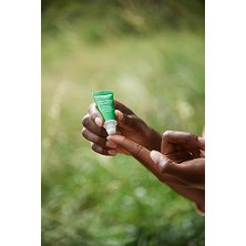 Weleda Skin Organik Besleyici Dudak Balmı 8 ml