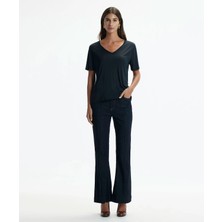 Yargıcı V Yaka T-Shırt