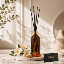 MumvemuM Premium Seri Amber Çiçeği Kokusu Çubuklu Oda Kokusu - Amber Şişe 100 ml