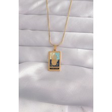 Lux Store 316L Çelik Gold Renk Karışık Mineli El Figür Tarot Kolye