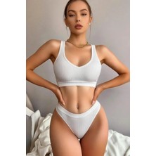 Lux Store Kadın Beyaz Seamless Tanga Sütyen Takım – Modern, Konforlu Günlük Kombinlere Uygun