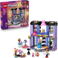 Astraltech LEGO Friends Heartlake Şehri Defilesi 42685 – 7 Yaş Üzeri Kız ve Erkek Çocuklar Için Paisley, Liann
