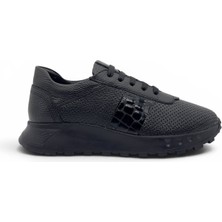 Vieris Siyah Hakiki Deri Kroko Detaylı Zımbalı Kadın Sneaker (255011)