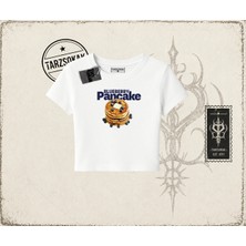 Tarzsokak Kadın Blueberry Pancake Kadın Baby Tee Beyaz