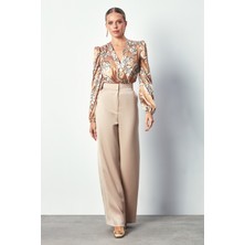 Sateen Desenli Bodysuit Bluz - Camel