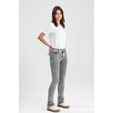 #jean Açık Gri Denim Boot Cut Kesim MONICA24 Yumuşak Doğal His Veren Kadın Jean Pantolon