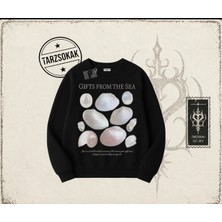 Tarzsokak Unisex Gifts From The Sea Oversize Unisex Bisiklet Yaka Sweatshirt Beyaz
