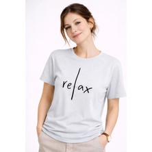 NEVERMIND Kadın Tişört Basic Minimal Baskılı Relax Yazılı Günlük Rahat Pamuklu