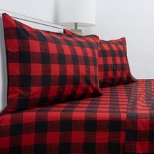 Sweet Home Collection 1800 Iplik Sayısı Yumuşak Mısır Kalitesi Fırçalı Mikrofiber Hipoalerjenik Lüks Yatak Seti, Düz, Lastikli Çarşaf, 2 Yastık Kılıfı, Tam Bufalo Kareli Bordo
