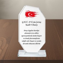 Çılgıntrend Kişiye Özel Türk Bayraklı Askeri Kristal Cam Plaket - Gazilik, Tayin ve Üstün Başarı Ödülü