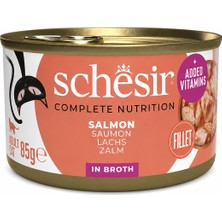 Schesir Suda Pişirilmiş Somonlu Konserve Kedi Maması 85GR