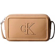 Calvin Klein Kadın Parlak Ck Logolu Fermuarlı Ayarlanabilir Omuz Askılı Kahverengi Çanta LV04F3220G-RAJ