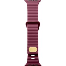 Apple Watch 7 45MM Şık Silikon Gövde Tokalı Sağlam Metal Kordon KRD73