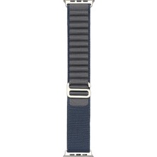 Apple Watch 7 41MM Hasır Bükülmelere Dayanıklı Şık Nefes Alan Hafif Örgü Kordon KRD74