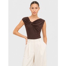 Rivus Asimetrik Yaka Detaylı Body - Kahve
