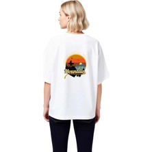PayBuy Kadın Oversize Tişört Dağ Manzarası Grafik Baskı Retro Vintage Stil Doğa Macerası Outdoor Günlük