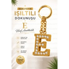 Ellante Kişiye Özel Harf Anahtarlık Altın Renk Zirkon Taşlı Şık Çanta Süsü Anahtar Aksesuarı Hediyelik Harf Kolyesi Görünümlü Tasarım