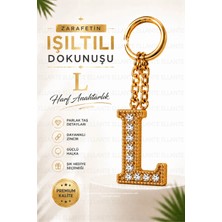 Ellante Kişiye Özel Harf Anahtarlık Altın Renk Zirkon Taşlı Şık Çanta Süsü Anahtar Aksesuarı Hediyelik Harf Kolyesi Görünümlü Tasarım