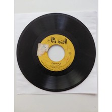 Plakperest Giti / Giti Pashaei  - Del Toro Mikhavad / Del-E Geryeh Nakan - Iran Dönem Basım  45’lik Plak /kapaksız
