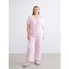 Lc Waikiki Yeni Sezon V Yaka Çizgili Kadın Pijama Takımı