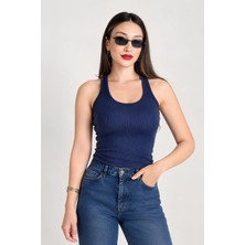 Moviment Kadın Lacivert Fitted Havuz Yaka Atlet | Kalın Askılı Fitilli Kaşkorse Örme Kumaş | %98 Pamuk %2 Elastan Esnek Vücuda Oturan Basic Atlet | Günl