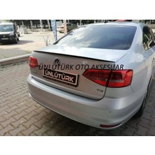 Gardenauto Volkswagen Jetta 2011 Sonrası Bagaj Üstü Spoiler Pianoblack