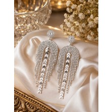 Lia Charm Gümüş Renk Işıltılı Zirkon Taşlı Sallantılı Abiye Küpe - Gece & Düğün Takısı