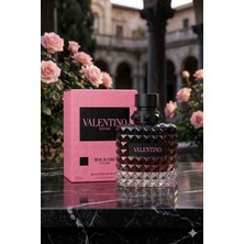 Donna Born In Roma Intense Kadın Parfümü 100 ml