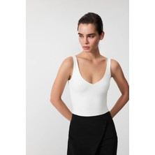 Vatkalı V Yaka Basic Bodysuit