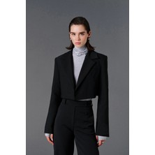 Vatkalı crop blazer ceket