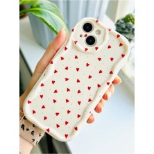 Go Aksesuar Iphone 13 ve 14 ile Uyumlu Kırmızı Kalpler Baskı Desenli Silikon Kılıf
