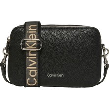 Calvin Klein Calvın Kleın Kadın Marka Logolu Günlük Kullanıma Uygun Siyah Omuz Çantası LV04F3656G Ub1