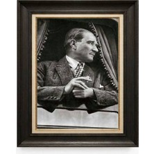 Giyense Tablore Siyah Varaklı Paspartulu Çerçeveli Atatürk Tablo A327