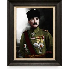 Giyense Tablore Siyah Varaklı Paspartulu Çerçeveli Atatürk Tablo A60