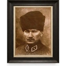 Giyense Tablore Siyah Varaklı Paspartulu Çerçeveli Atatürk Tablo A166