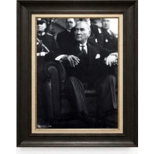 Giyense Tablore Siyah Varaklı Paspartulu Çerçeveli Atatürk Tablo A142
