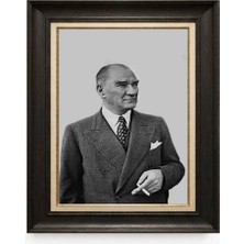 Giyense Tablore Siyah Varaklı Paspartulu Çerçeveli Atatürk Tablo A336