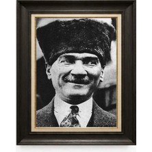 Giyense Tablore Siyah Varaklı Paspartulu Çerçeveli Atatürk Tablo A187