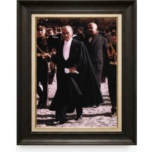 Giyense Tablore Siyah Varaklı Paspartulu Çerçeveli Atatürk Tablo A269